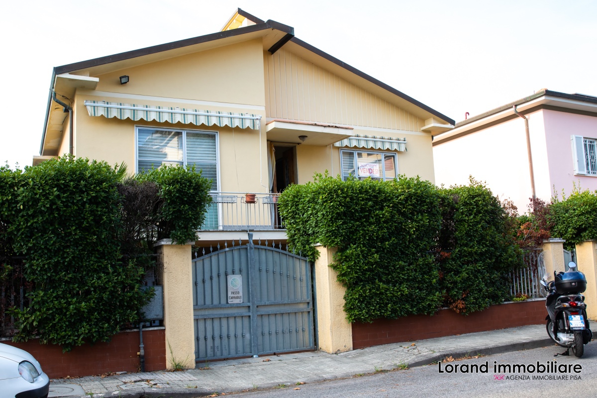 Villa singola a Pisa
